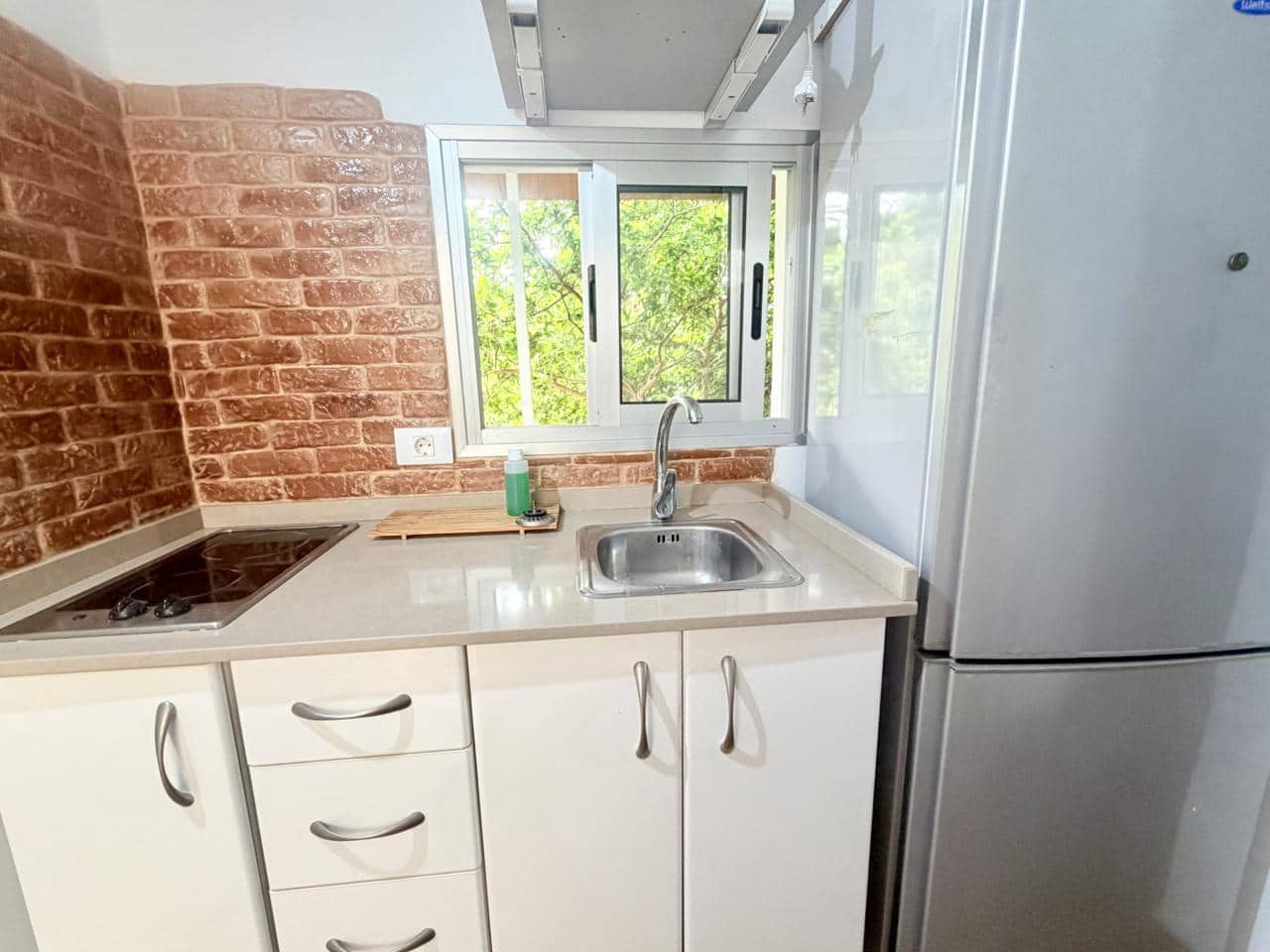 1 slaapkamer Villa te huur in Firgas met garage - € 1.000 (Ref: 9997713)