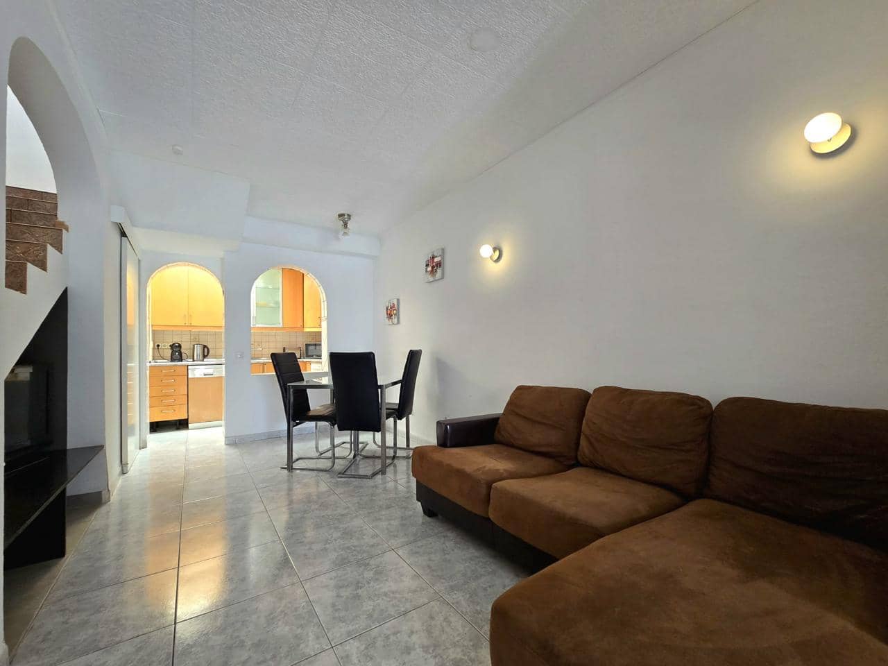 1 makuuhuone Asunto vuokrattavana paikassa Sonneland mukana uima-altaan - 1 200 € (Ref: 9999492)