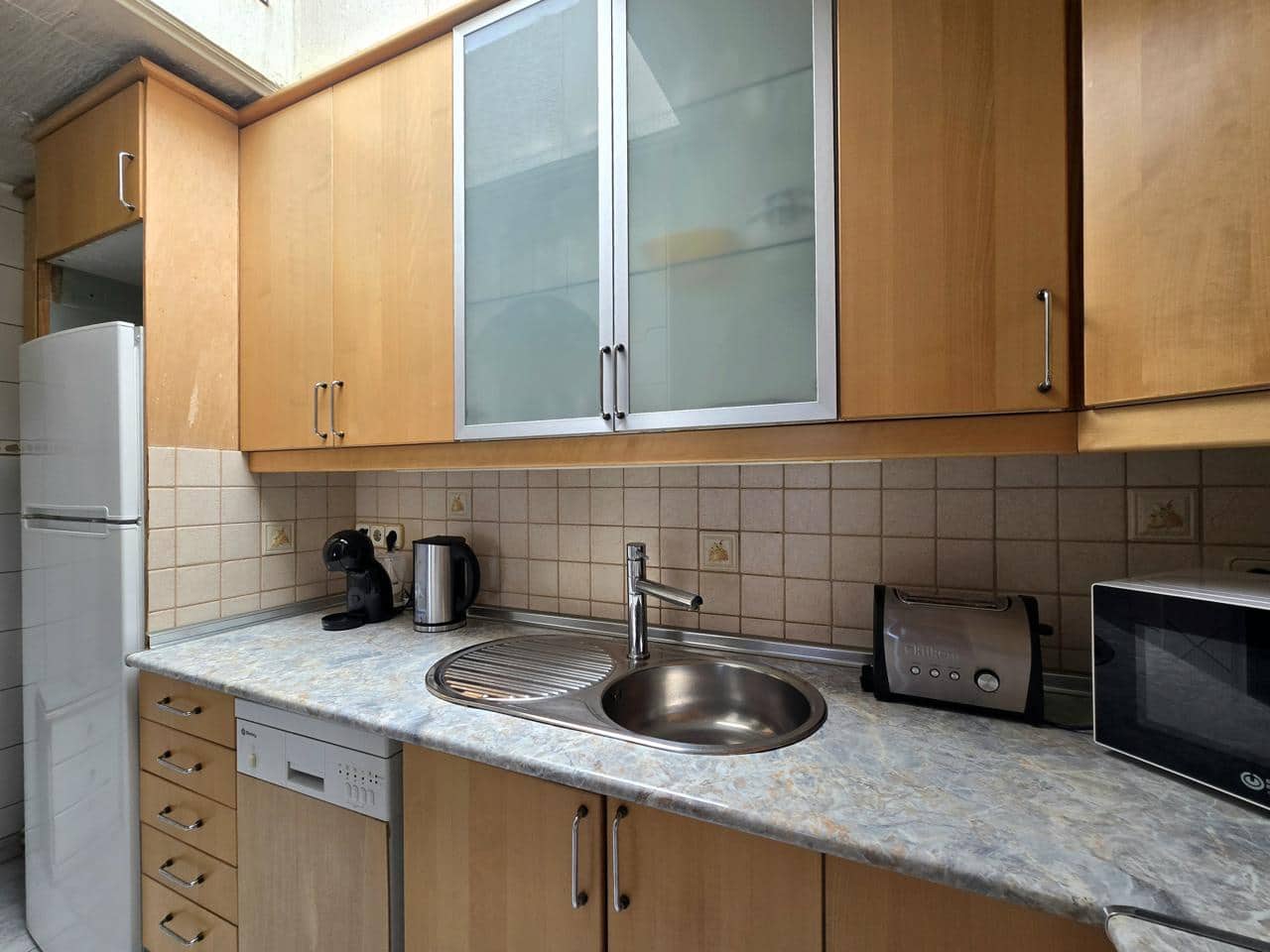 1 makuuhuone Asunto vuokrattavana paikassa Sonneland mukana uima-altaan - 1 200 € (Ref: 9999492)