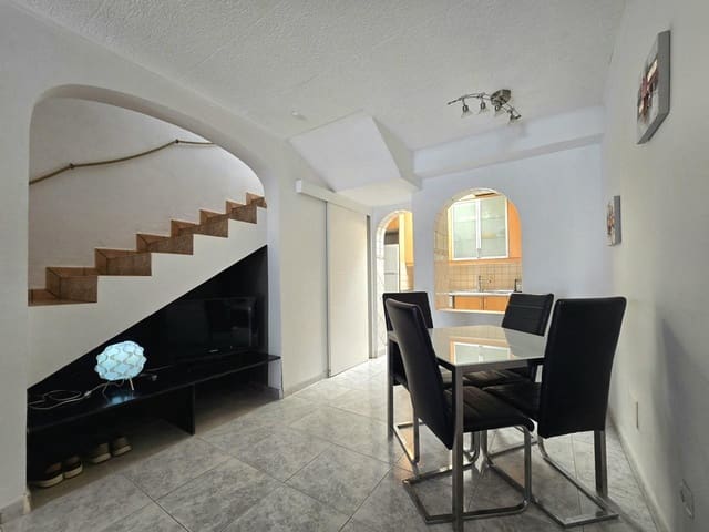 1 makuuhuone Asunto vuokrattavana paikassa Sonneland, San Bartolomé de Tirajana mukana uima-altaan - 1 200 € (Ref: 9999492)