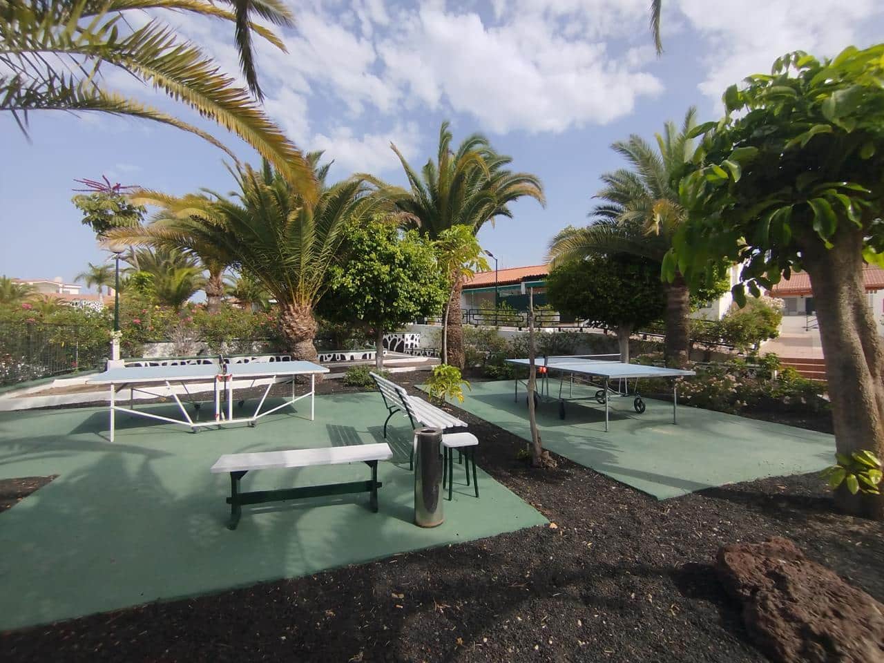 2 camera da letto Bungalow da affittare in Sonneland con piscina - 1.300 € (Rif: 9999493)