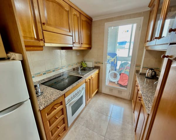 2 bedroom Apartment for sale in Puerto Deportivo, Guardamar del Segura with pool - € 225,000 (Ref: 10033555)