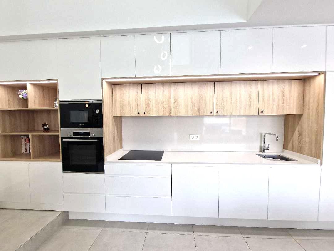 5 bedroom Villa for sale in Rojales with pool - € 450,000 (Ref: 10121072)