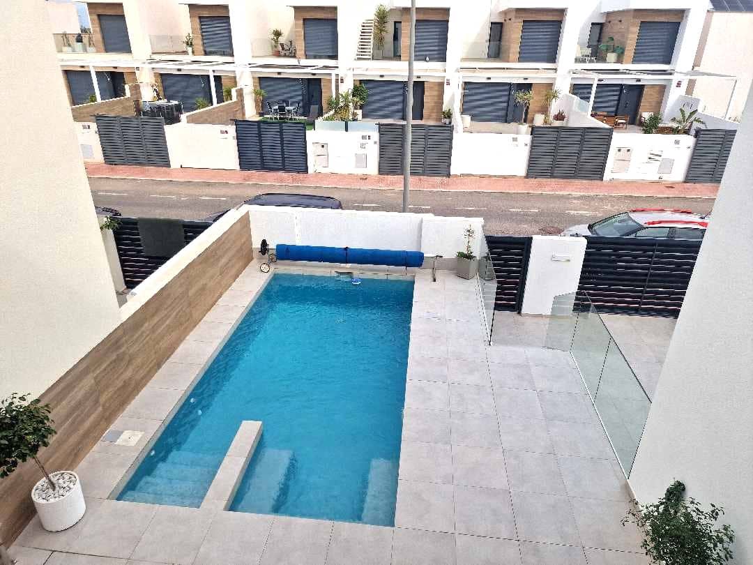 5 bedroom Villa for sale in Rojales with pool - € 450,000 (Ref: 10121072)