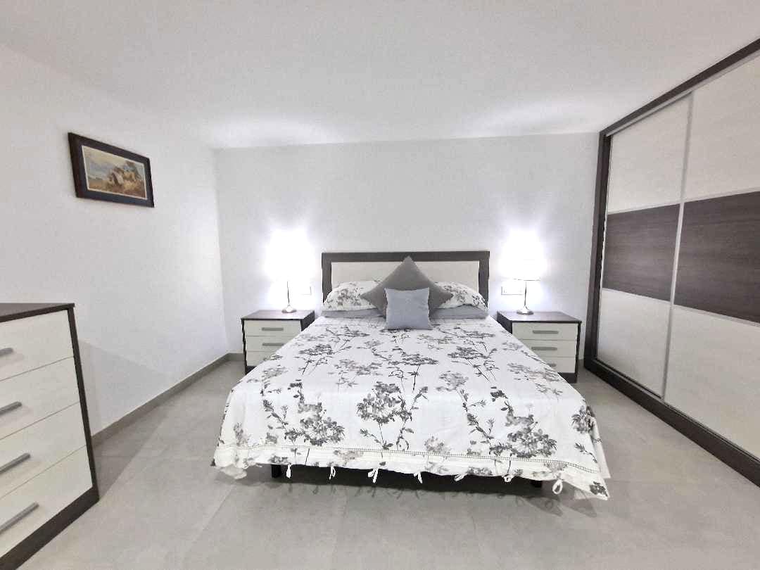 5 bedroom Villa for sale in Rojales with pool - € 450,000 (Ref: 10121072)