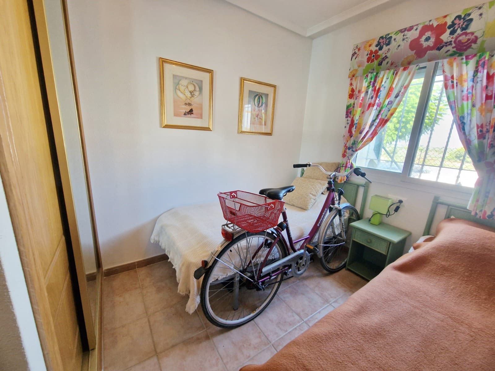 Apartamento de 2 habitaciones en Guardamar del Segura en venta con piscina garaje - 145.000 € (Ref: 10145090)