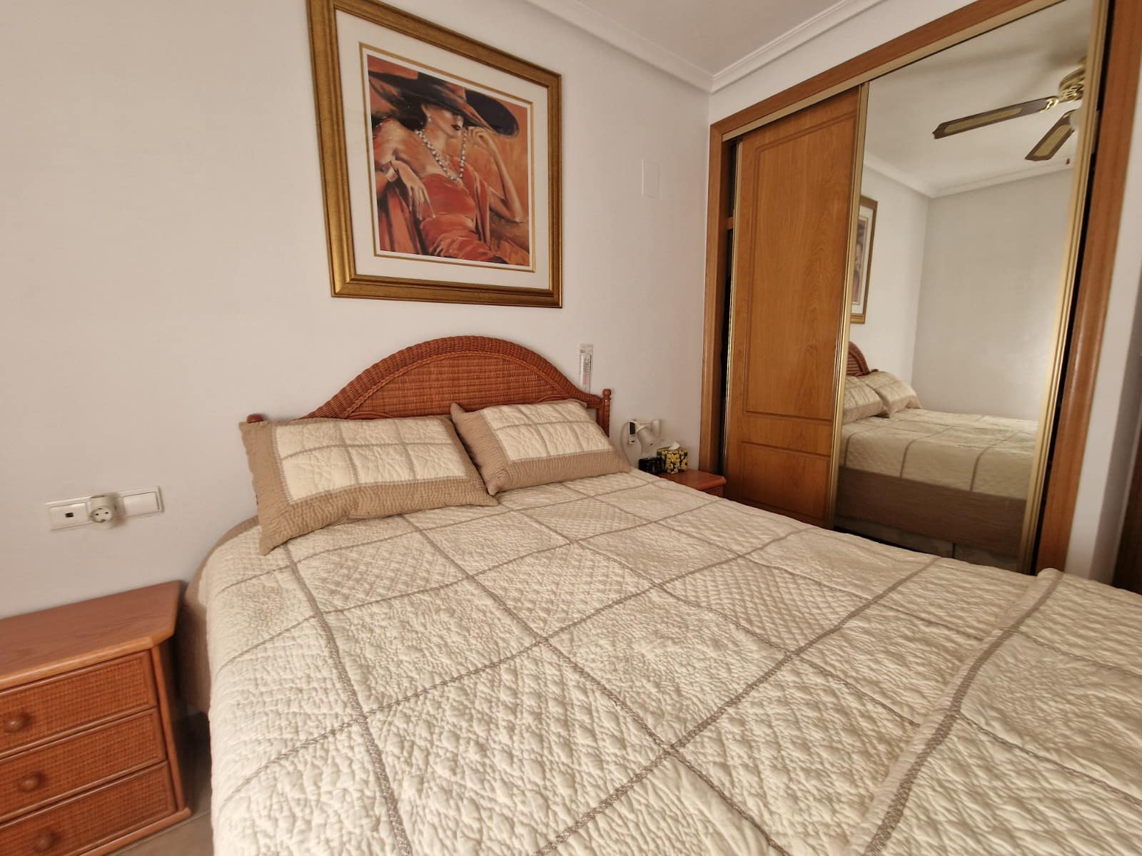 Apartamento de 2 habitaciones en Guardamar del Segura en venta con piscina garaje - 145.000 € (Ref: 10145090)