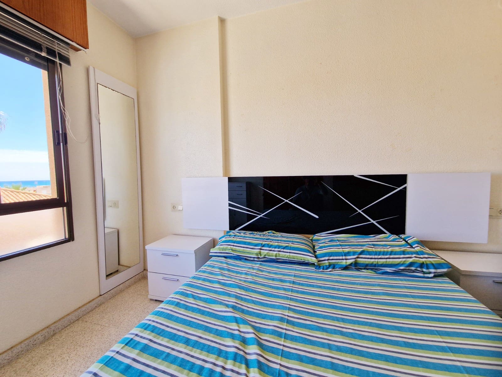 Apartamento de 3 habitaciones en Guardamar del Segura en venta con piscina - 280.000 € (Ref: 6039053)