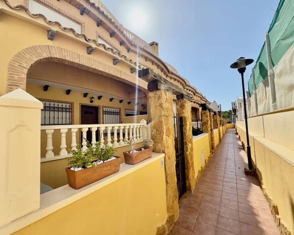 4 slaapkamer Villa te koop in El Edén, Guardamar del Segura met zwembad - € 199.995 (Ref: 7325717)