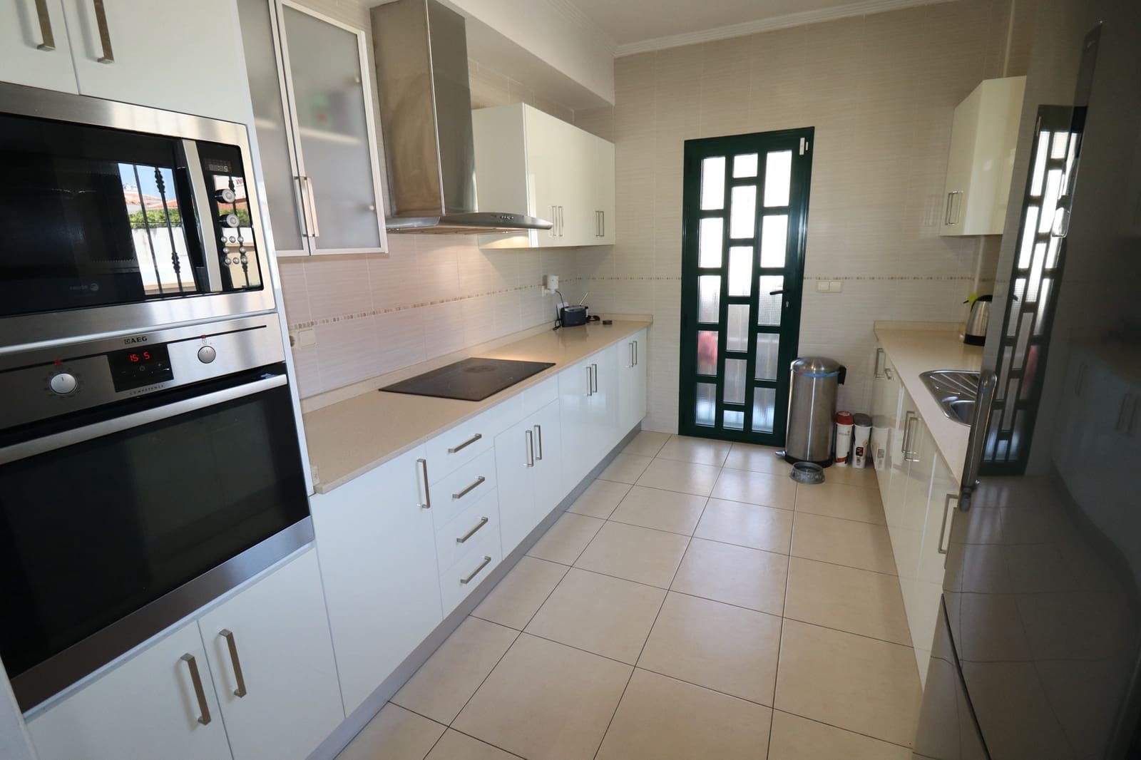 5 sypialnia Willa na sprzedaż w Dona Pepa z basenem - 595 000 € (Ref: 7599165)