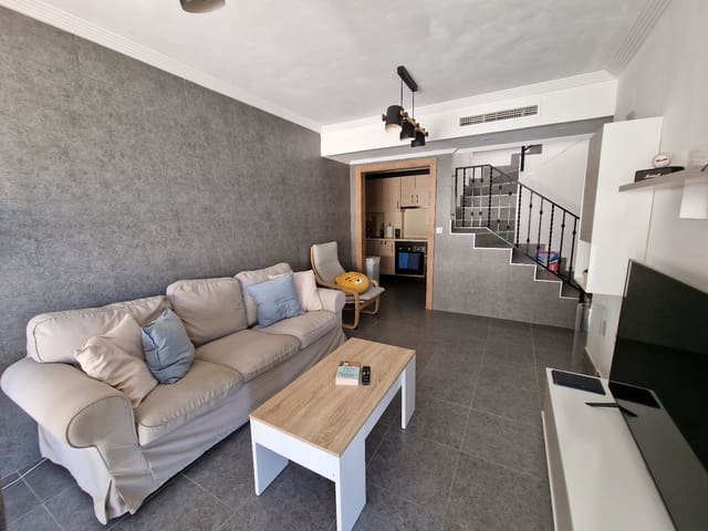 2 slaapkamer Appartement te koop in Puerto Deportivo, Guardamar del Segura met zwembad - € 235.000 (Ref: 7681399)