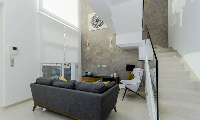 3 soveværelse Villa til salg i Ciudad Quesada, Rojales med swimmingpool - € 650.000 (Ref: 7870299)