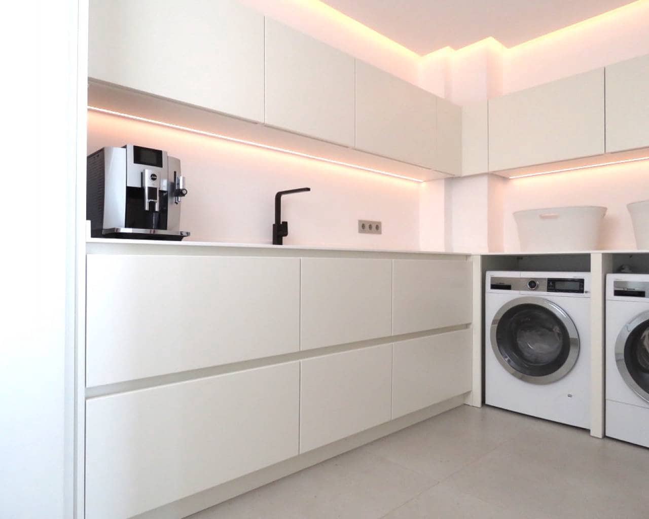 4 sypialnia Willa na sprzedaż w Ciudad Quesada z basenem - 1 799 000 € (Ref: 8041004)