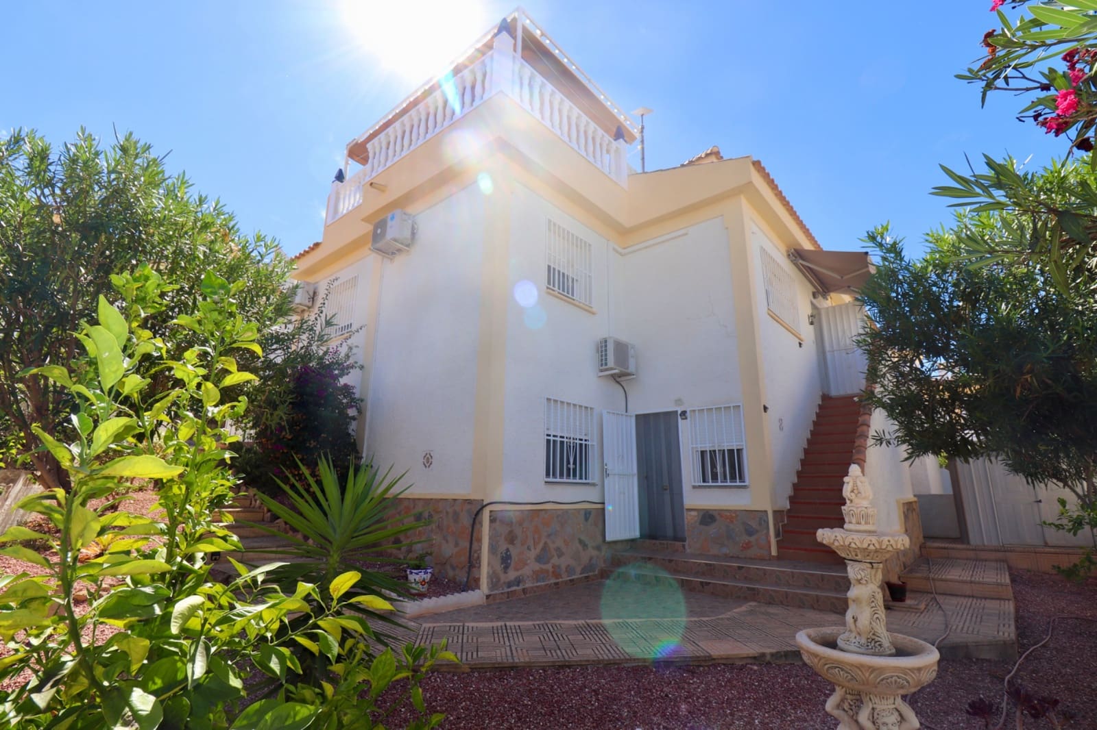 3 bedroom Villa for sale in Ciudad Quesada with pool - € 285,000 (Ref: 8582148)
