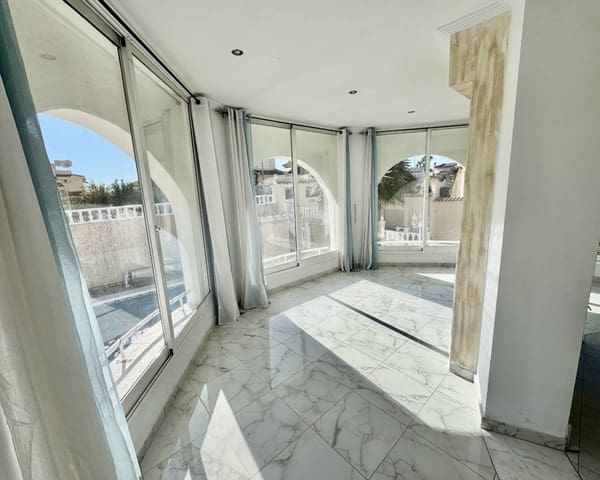 4 makuuhuone Huvila myytävänä paikassa Ciudad Quesada, Rojales mukana uima-altaan - 375 000 € (Ref: 8745692)