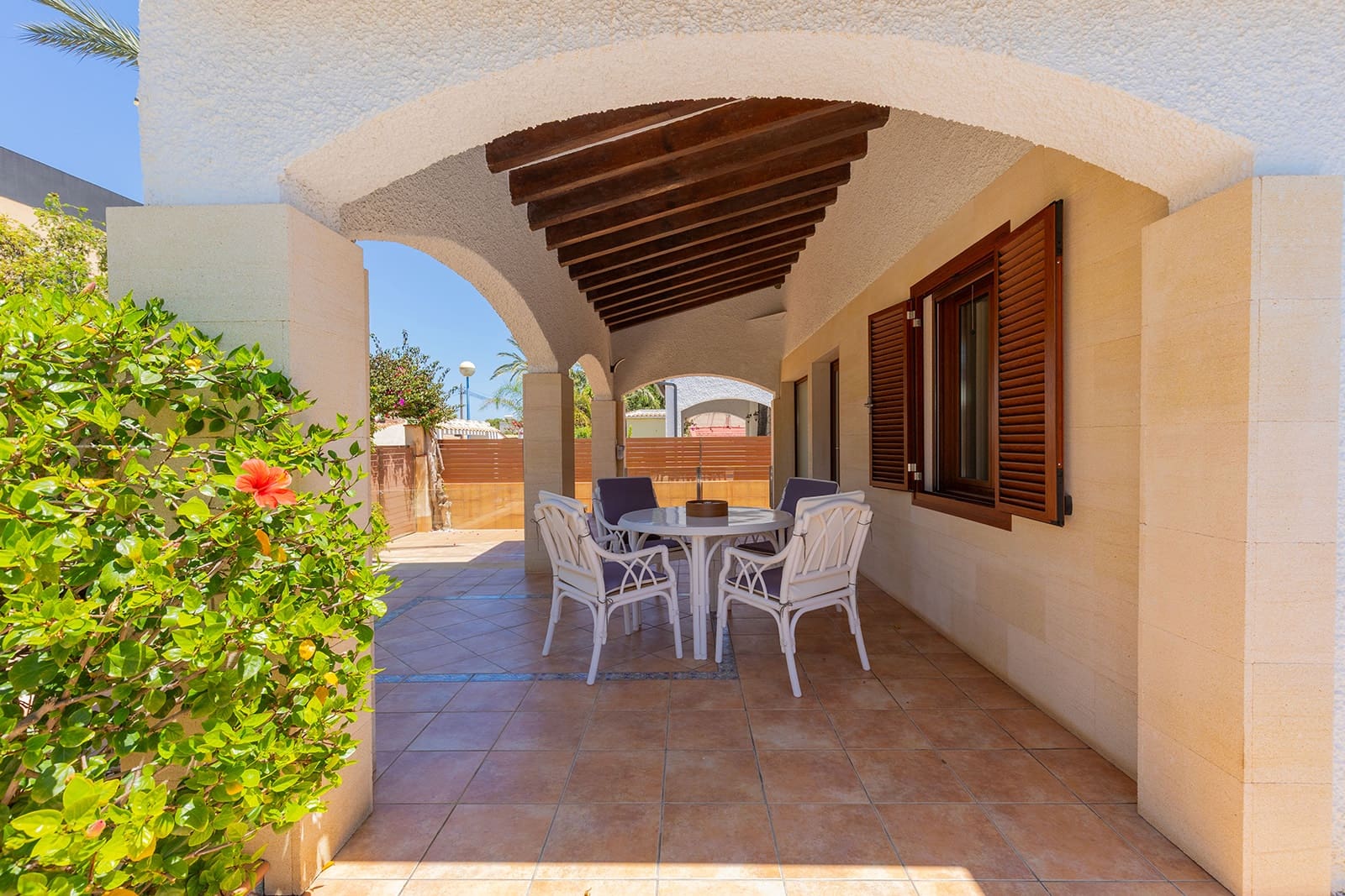 Chalet de 4 habitaciones en Orihuela Costa en venta con piscina - 749.900 € (Ref: 9014322)