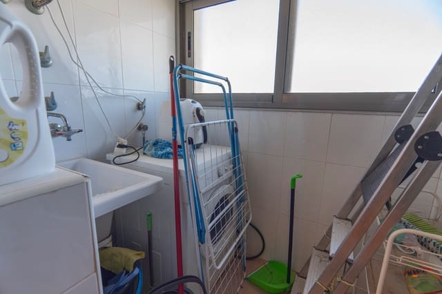 3 soveværelse Lejlighed til salg i Puerto Deportivo, Guardamar del Segura med swimmingpool - € 340.000 (Ref: 9014325)