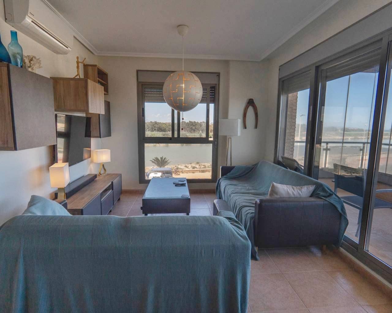 3 soveværelse Lejlighed til salg i Guardamar del Segura med swimmingpool - € 340.000 (Ref: 9014325)