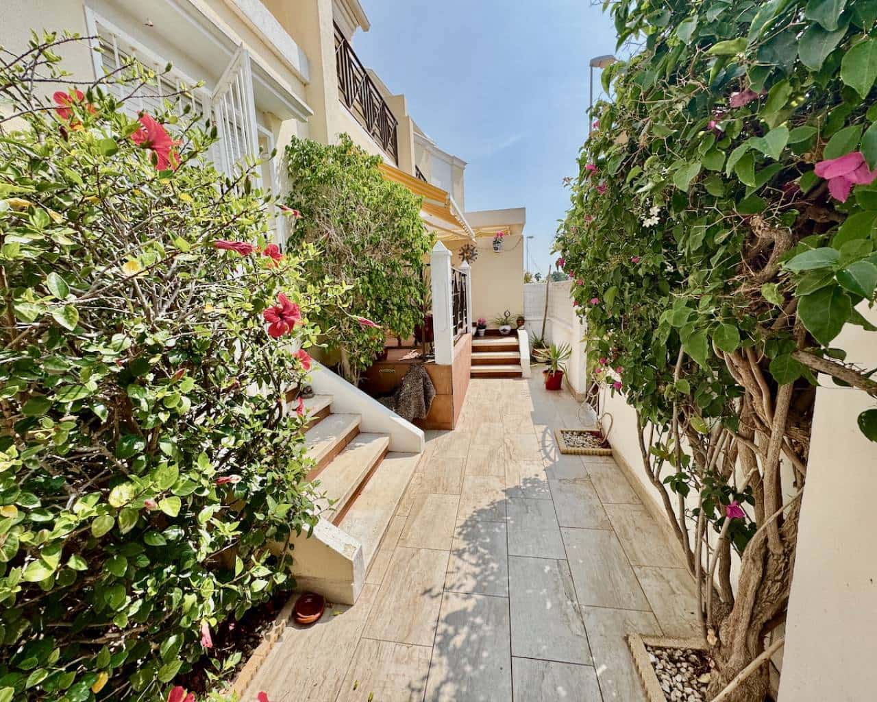 3 bedroom Villa for sale in Ciudad Quesada with pool - € 195,000 (Ref: 9034298)