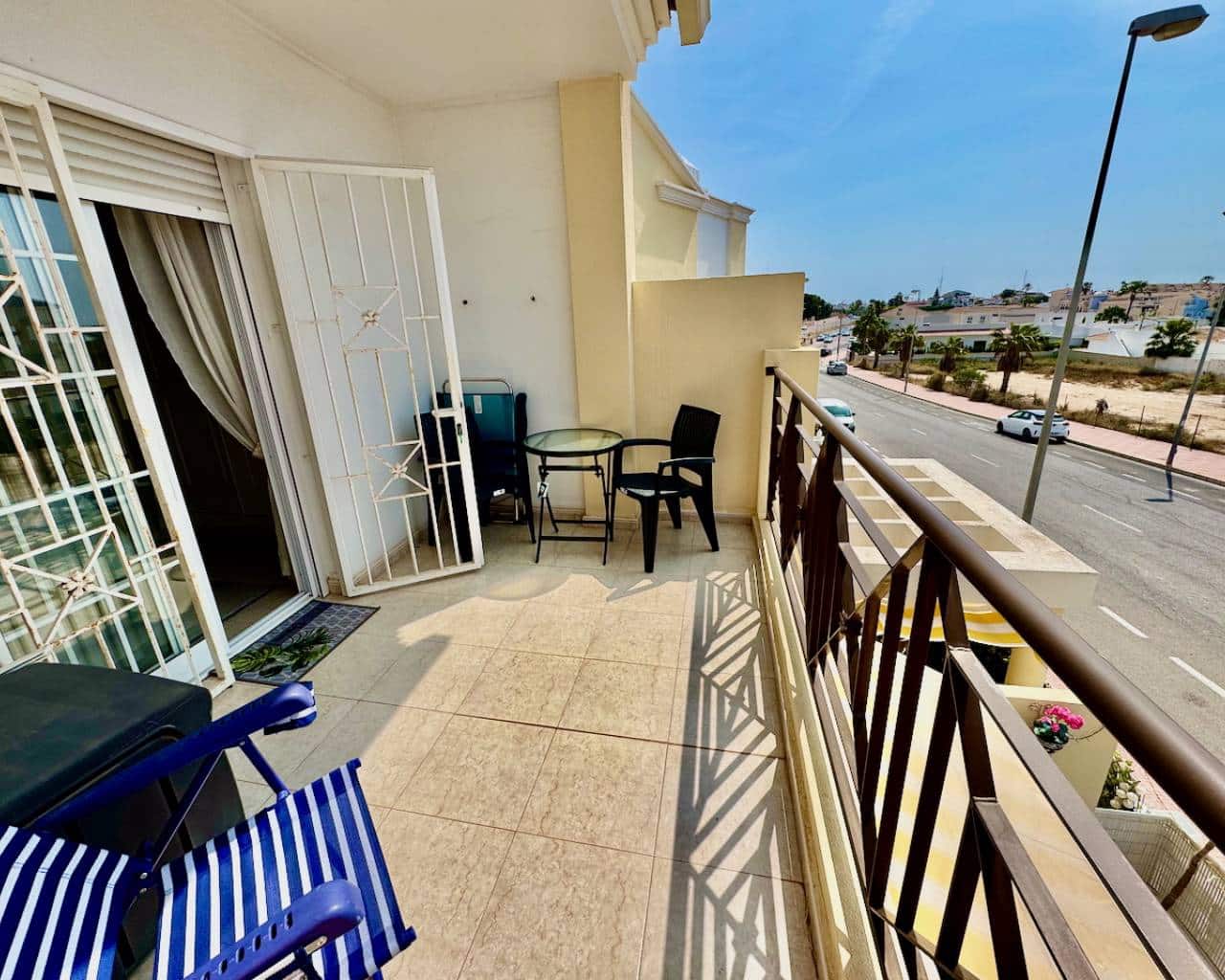 3 bedroom Villa for sale in Ciudad Quesada with pool - € 195,000 (Ref: 9034298)