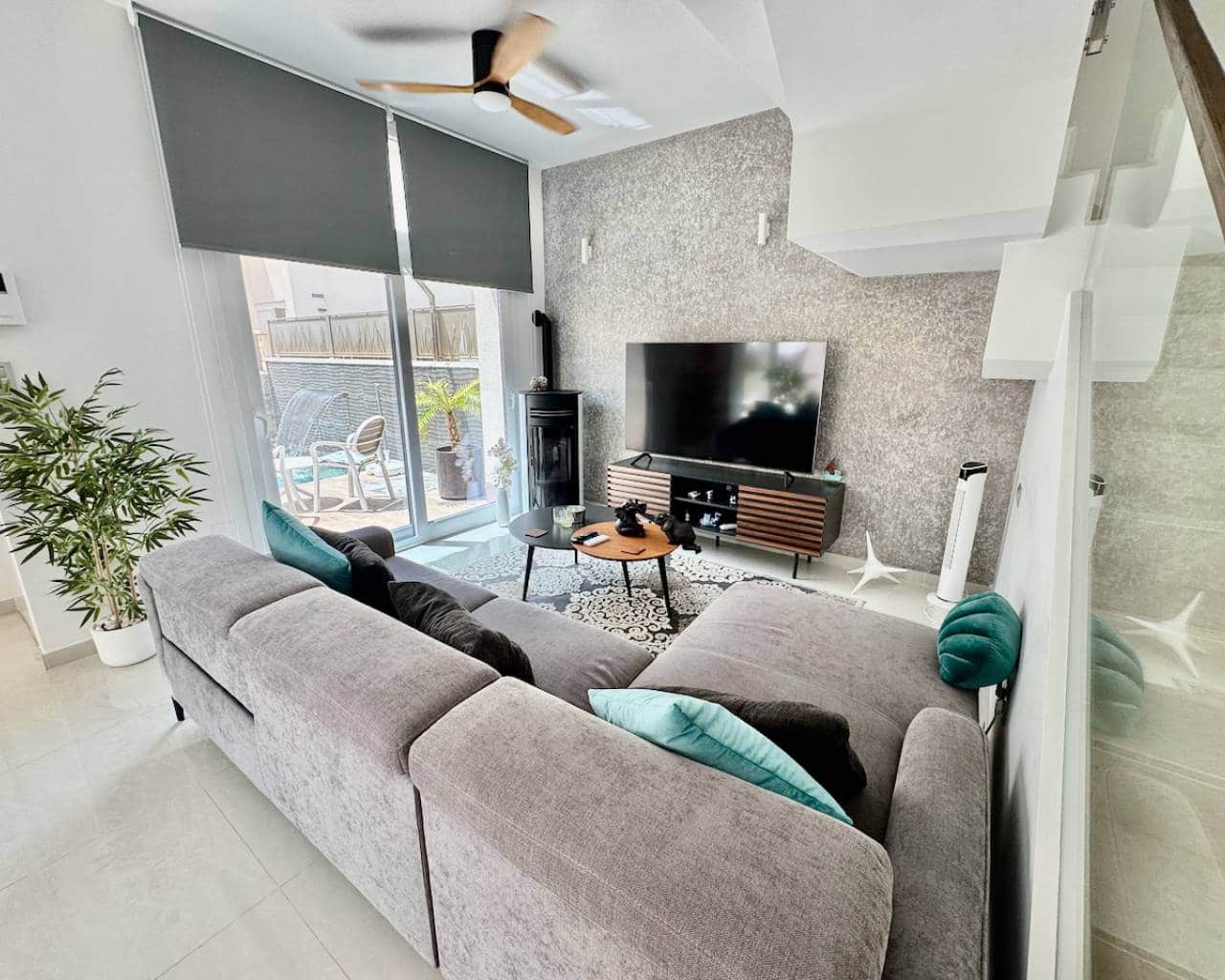 3 bedroom Villa for sale in Ciudad Quesada with pool - € 475,000 (Ref: 9057402)