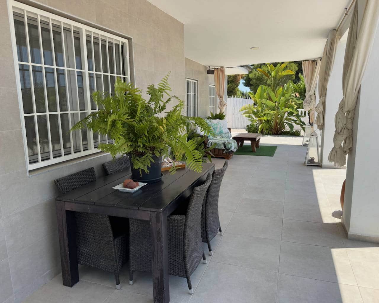 3 soveværelse Finca/Landehus til salg i Torrellano med swimmingpool - € 525.000 (Ref: 9110127)