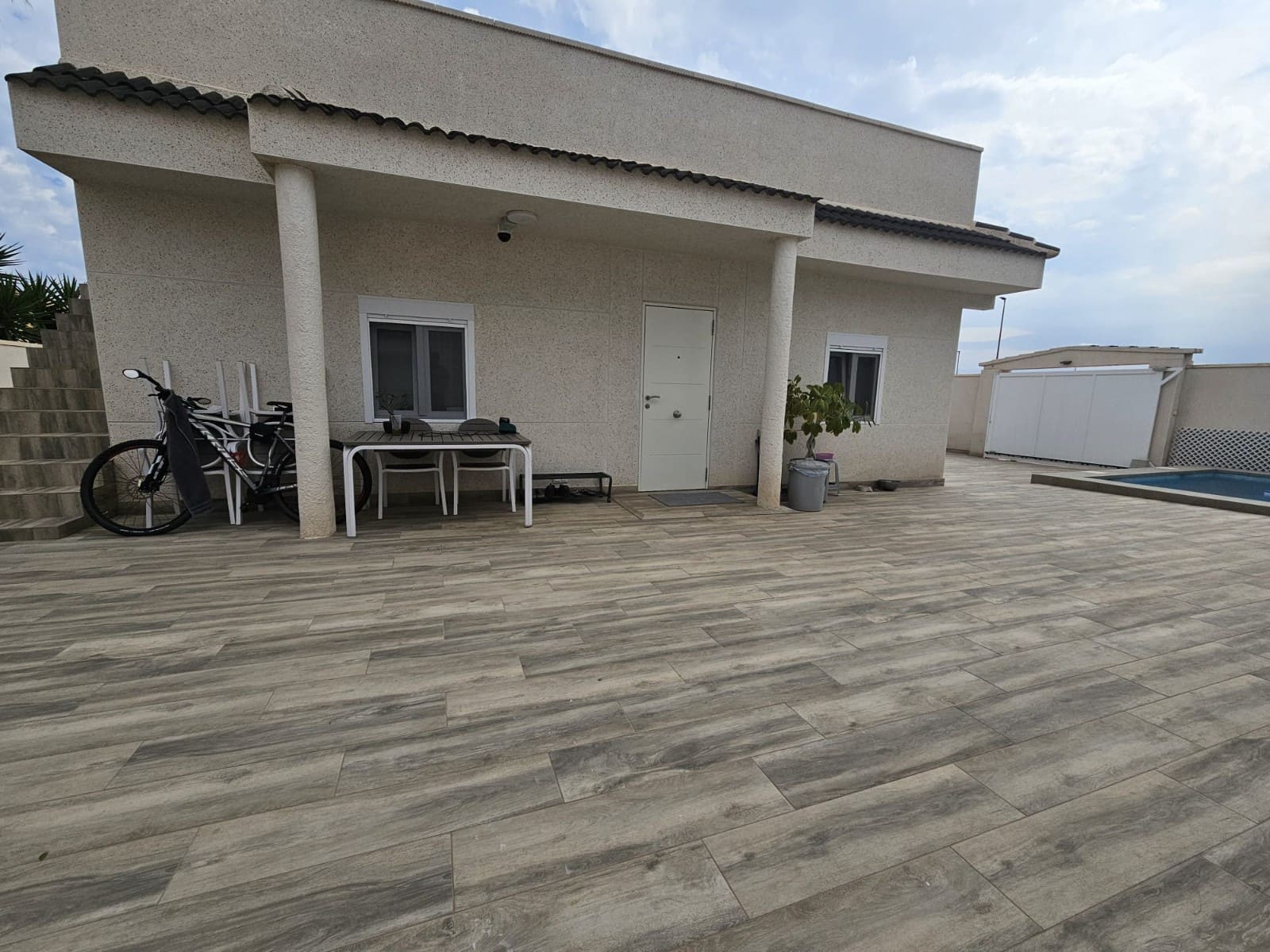 4 soveværelse Villa til salg i Lo Pepin med swimmingpool - € 450.000 (Ref: 9131507)