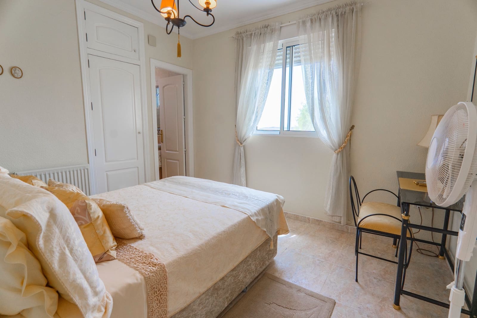 5 bedroom Villa for sale in Ciudad Quesada with pool - € 350,000 (Ref: 9145341)