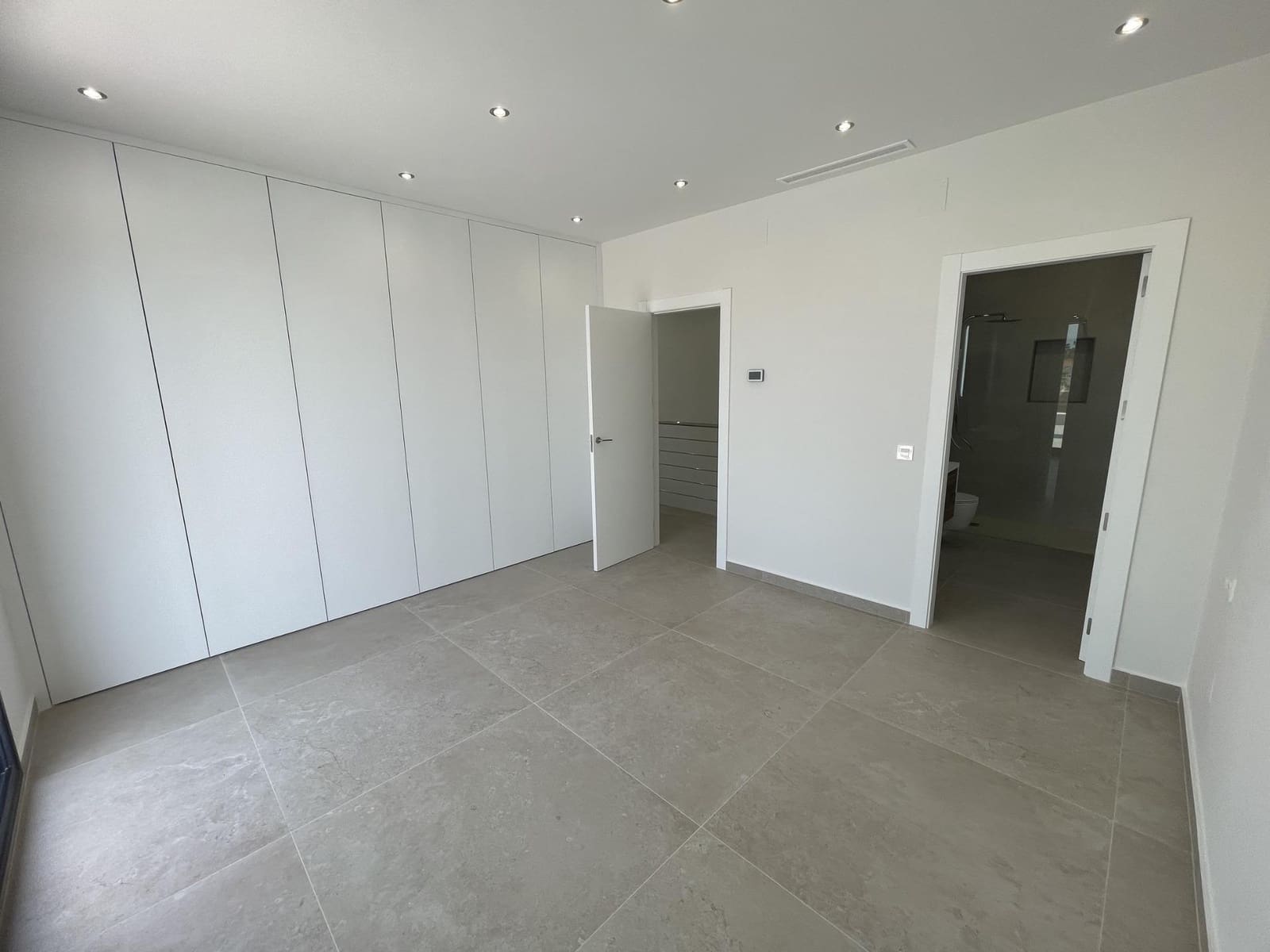 3 bedroom Villa for sale in Ciudad Quesada with pool - € 799,900 (Ref: 9177260)