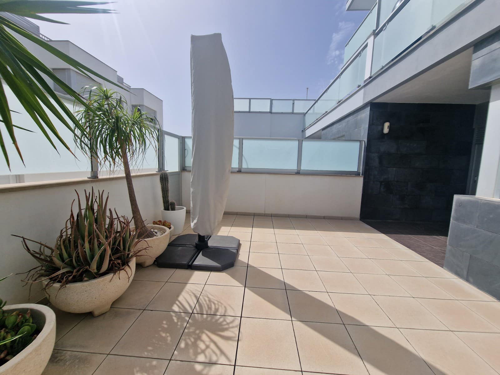 4 soveværelse Byhus til salg i Guardamar del Segura med swimmingpool garage - € 595.000 (Ref: 9216781)