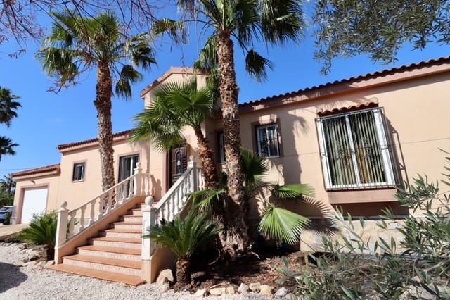 4 soveværelse Finca/Landehus til salg i Catral med swimmingpool - € 459.000 (Ref: 9243060)