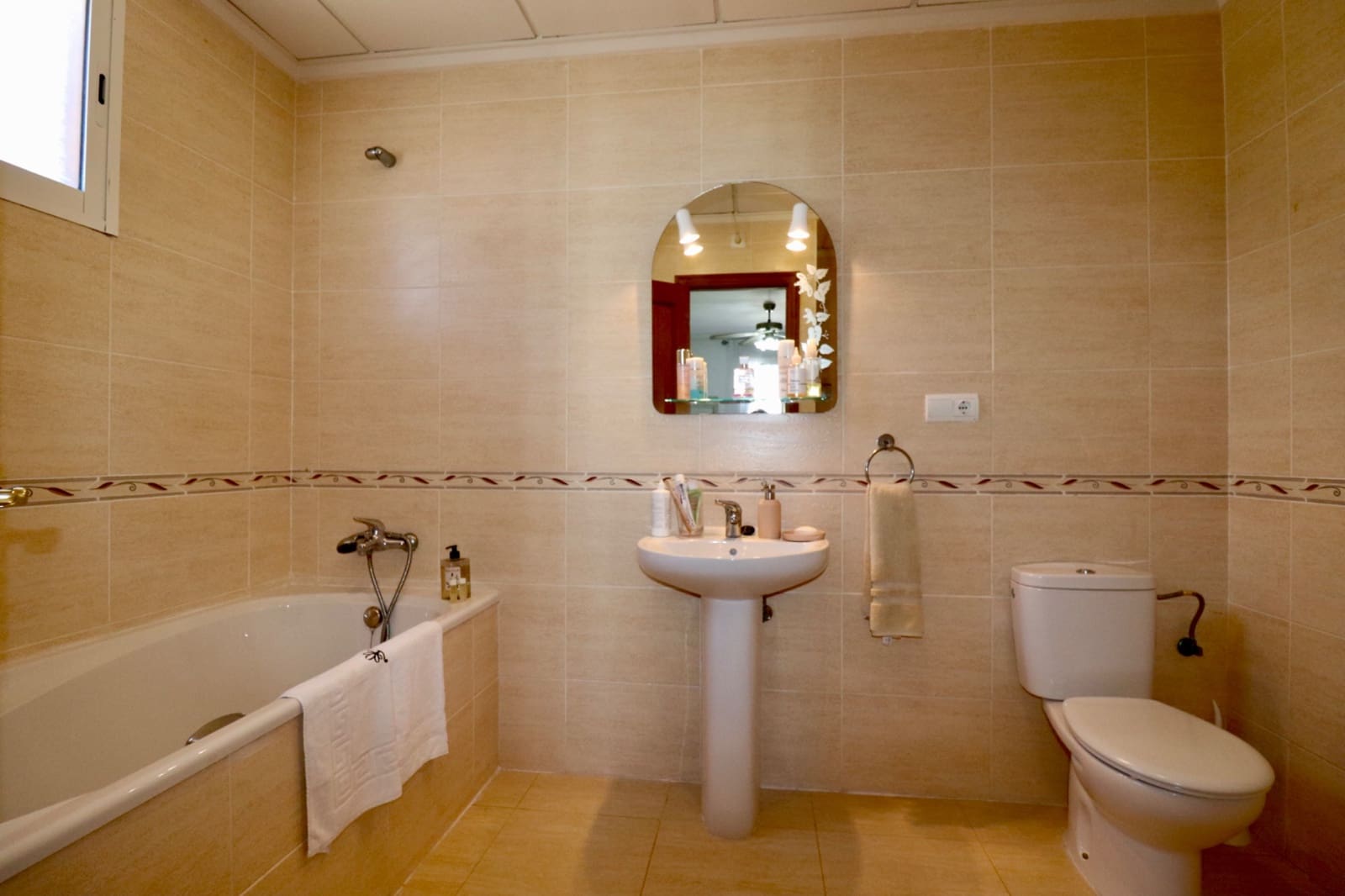 4 soverom Finca/Herregård til salgs i Catral med svømmebasseng - € 459 000 (Ref: 9243060)