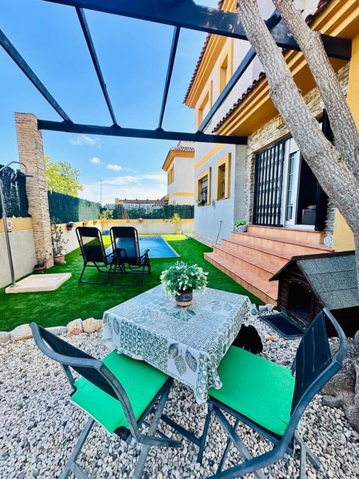 Chalet de 3 habitaciones en Los Montesinos en venta con piscina garaje - 280.000 € (Ref: 9353320)
