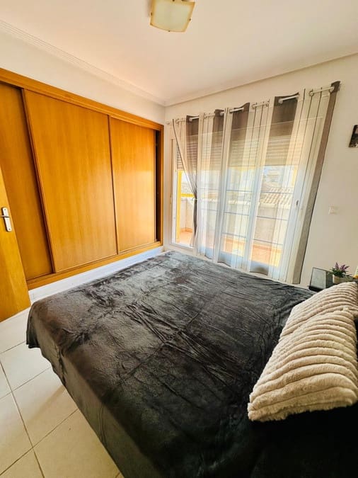Chalet de 3 habitaciones en Los Montesinos en venta con piscina garaje - 280.000 € (Ref: 9353320)