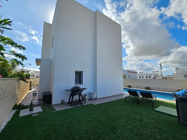 3 Zimmer Villa zu verkaufen in Ciudad Quesada, Rojales mit Pool - 499.500 € (Ref: 9362214)