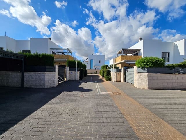 3 Zimmer Villa zu verkaufen in Ciudad Quesada, Rojales mit Pool - 499.500 € (Ref: 9362214)