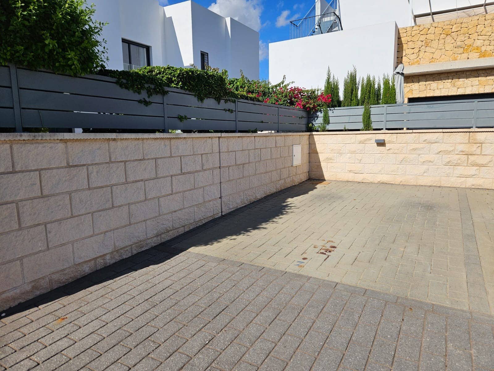 3 bedroom Villa for sale in Ciudad Quesada with pool - € 499,500 (Ref: 9362214)