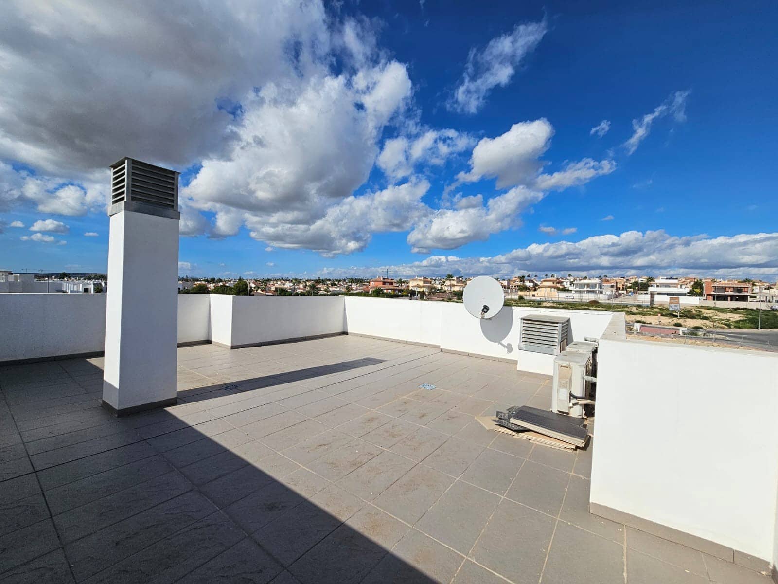 3 bedroom Villa for sale in Ciudad Quesada with pool - € 499,500 (Ref: 9362214)