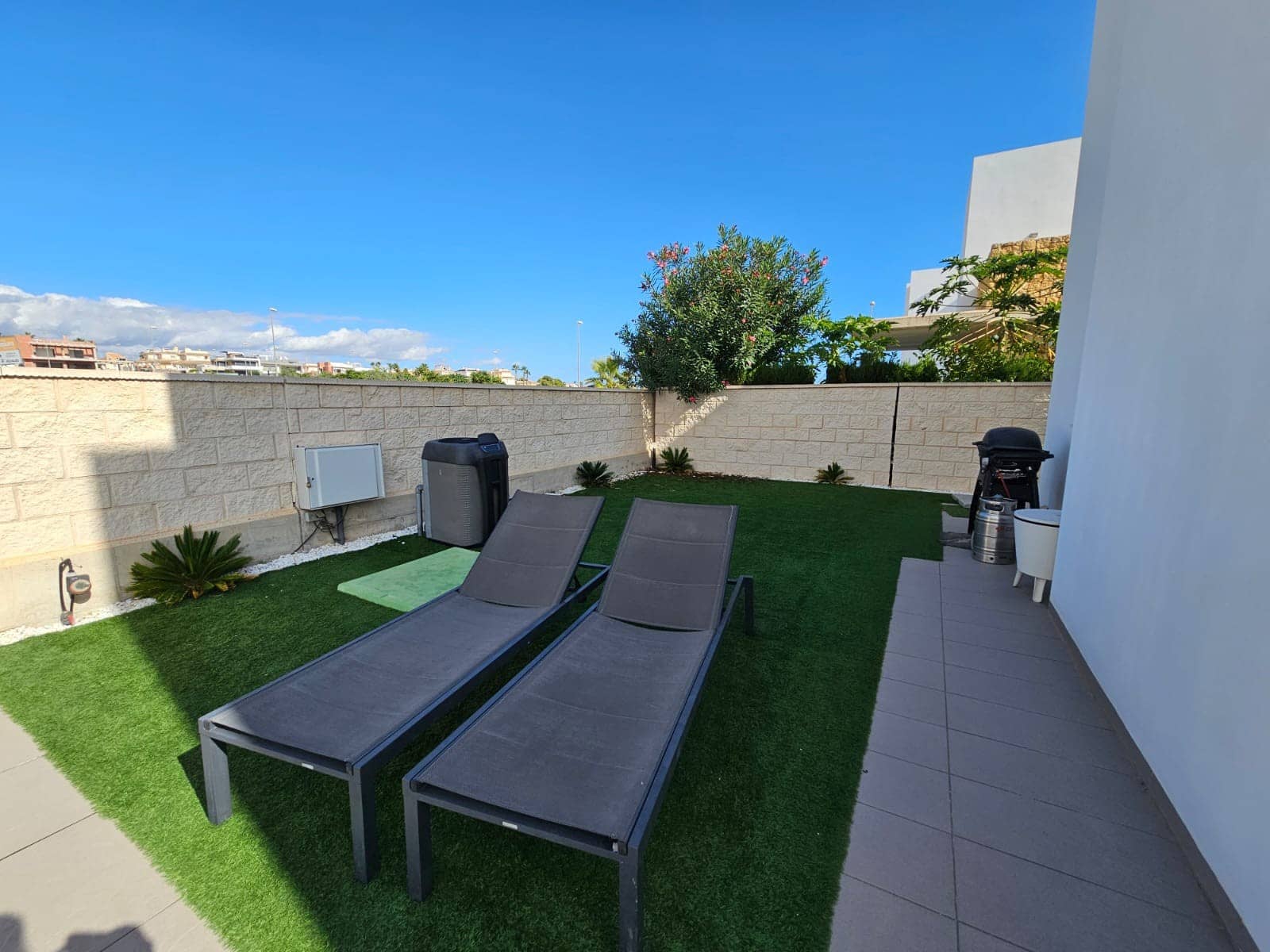 3 bedroom Villa for sale in Ciudad Quesada with pool - € 499,500 (Ref: 9362214)