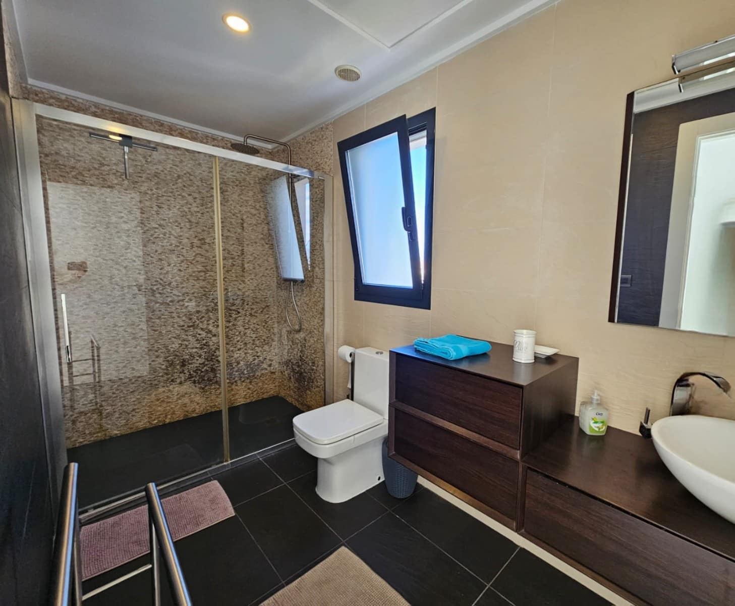 3 bedroom Villa for sale in Ciudad Quesada with pool - € 499,500 (Ref: 9362214)