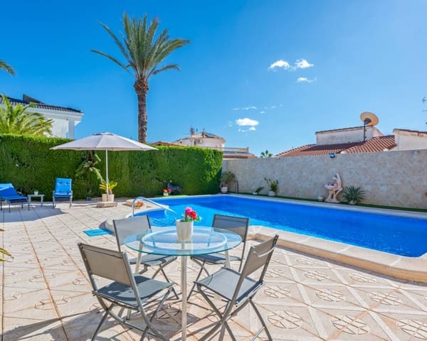 4 camera da letto Villa in vendita in Ciudad Quesada, Rojales con piscina - 764.000 € (Rif: 9378853)