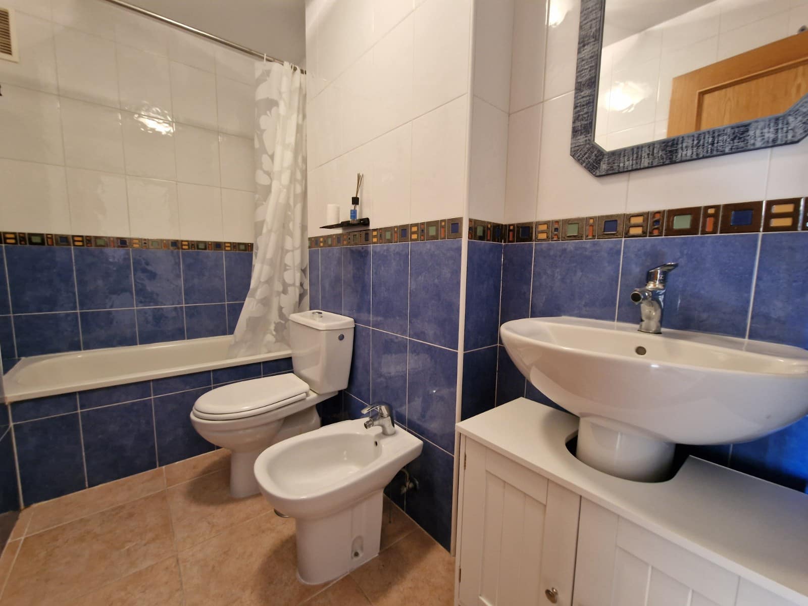 Apartamento de 2 habitaciones en Guardamar del Segura en venta con piscina - 189.000 € (Ref: 9432609)