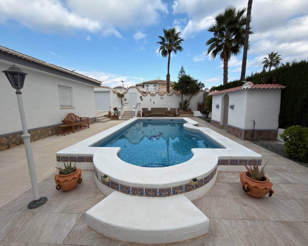 3 bedroom Villa for sale in Ciudad Quesada with pool - € 475,000 (Ref: 9461889)