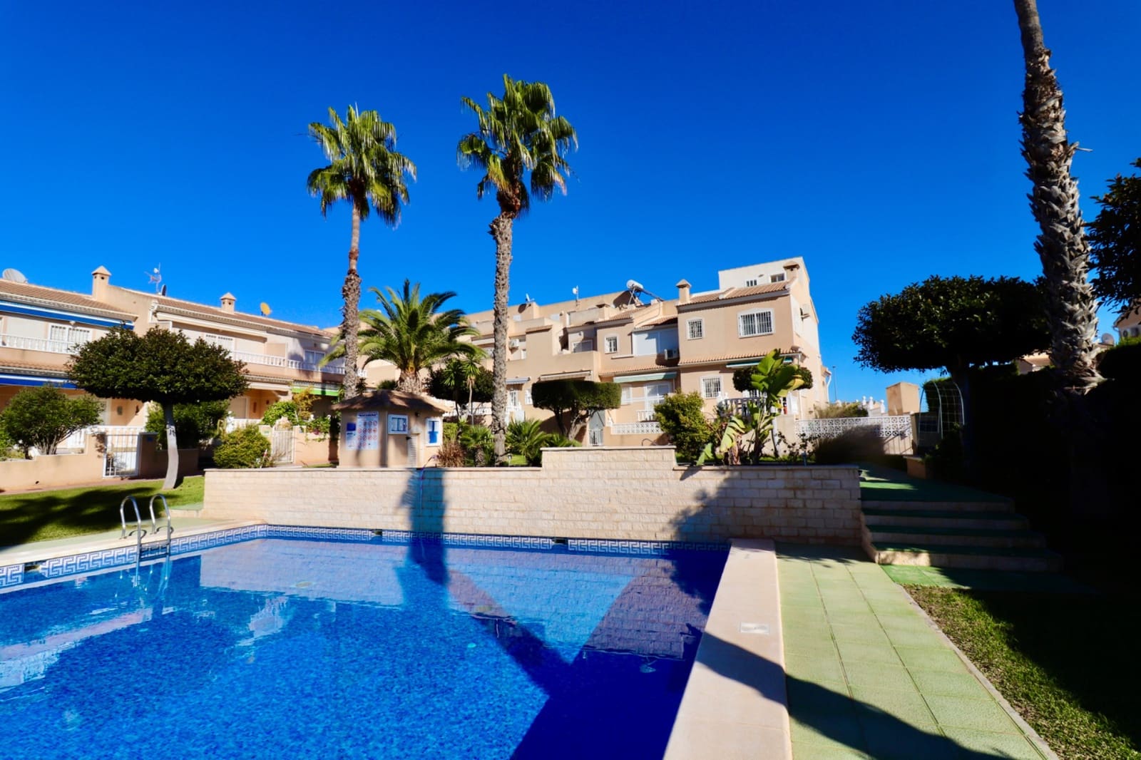 3 sovrum Hus till salu i Dona Pepa med pool - 249 950 € (Ref: 9502051)