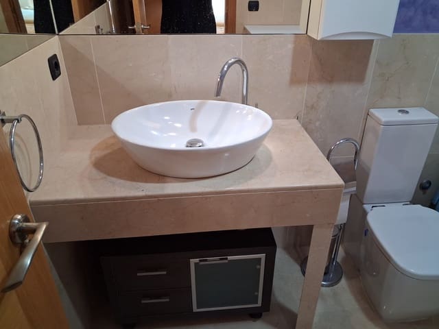 Apartamento de 2 habitaciones en Los Secanos, Guardamar del Segura en venta con piscina - 235.000 € (Ref: 9574132)