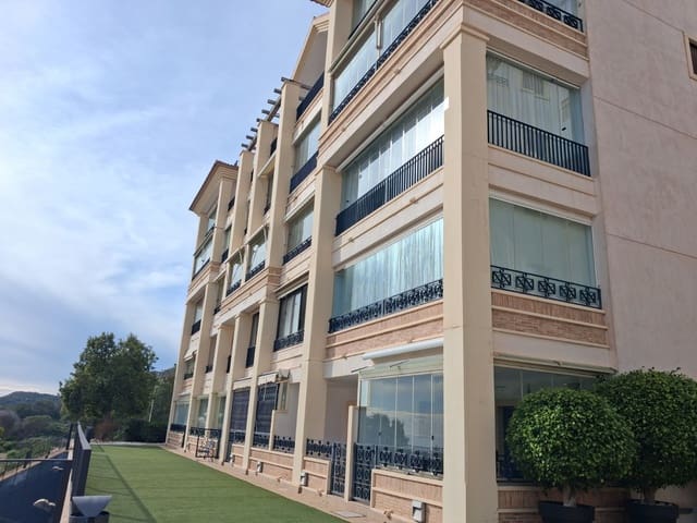 Apartamento de 2 habitaciones en Los Secanos, Guardamar del Segura en venta con piscina - 235.000 € (Ref: 9574132)