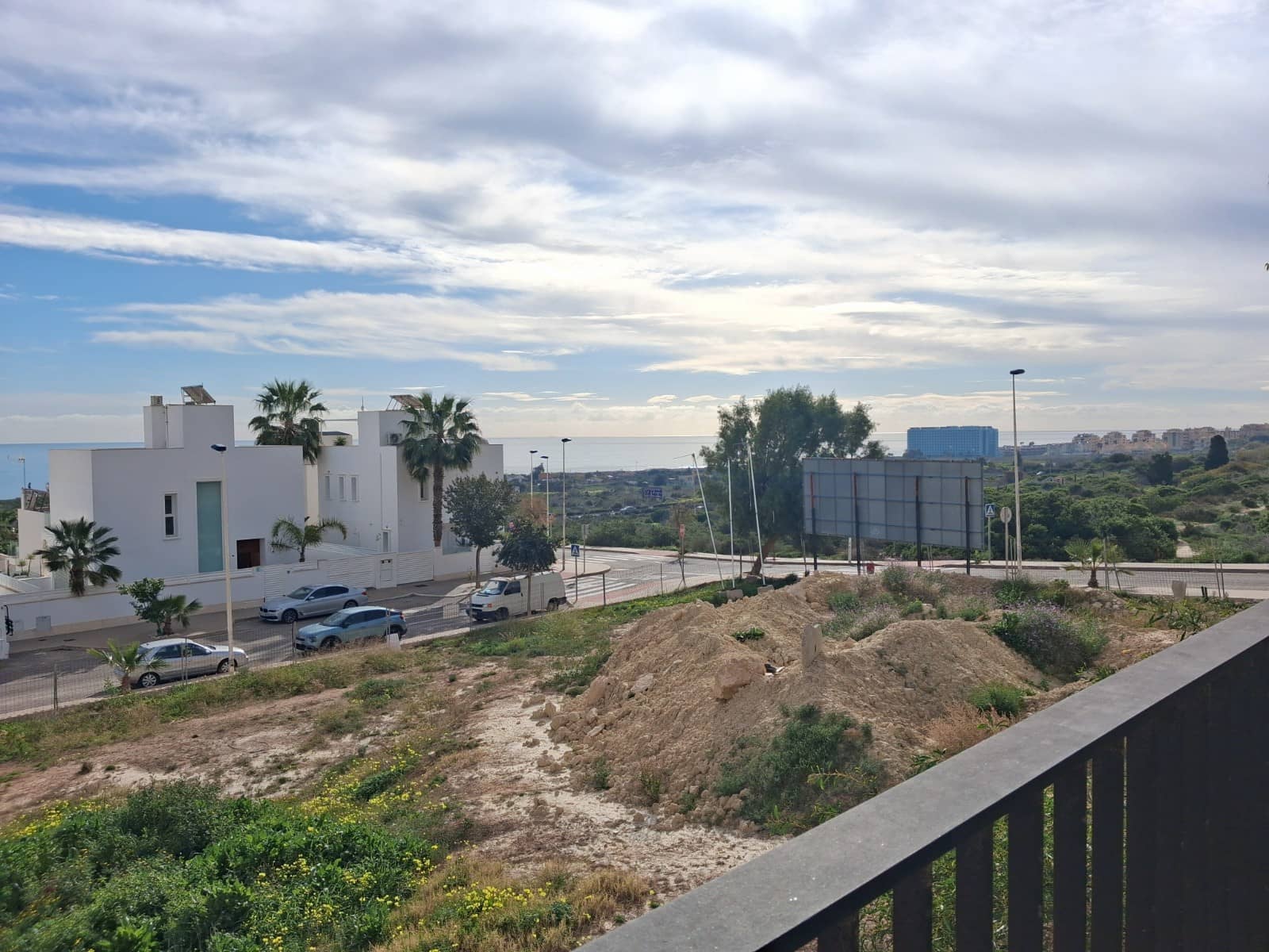 Apartamento de 2 habitaciones en Guardamar del Segura en venta con piscina - 235.000 € (Ref: 9574132)