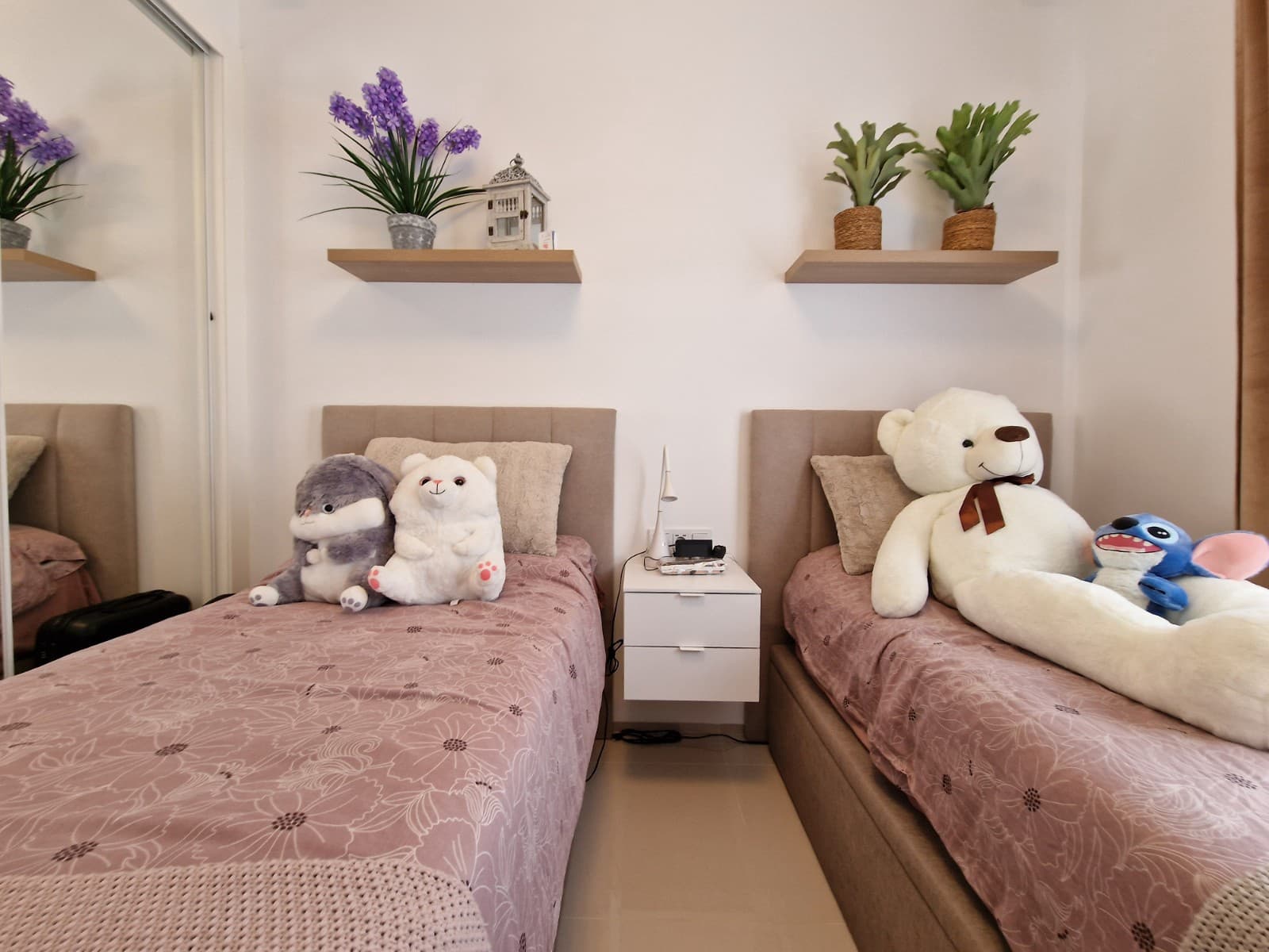 2 bedroom Apartment for sale in Dona Pepa with pool - € 324,900 (Ref: 9610227)