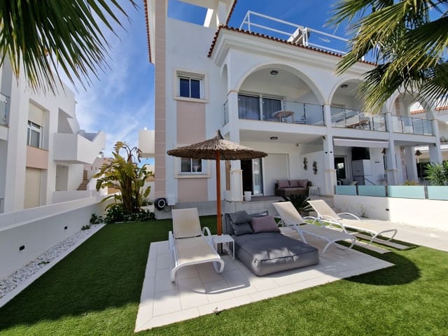 2 bedroom Apartment for sale in Doña Pepa, Rojales with pool - € 324,900 (Ref: 9610227)