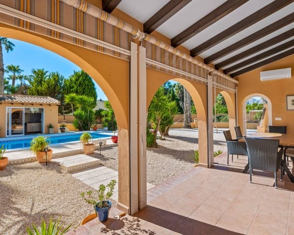 3 slaapkamer Finca/Landhuis te koop in Rafal met zwembad - € 650.000 (Ref: 9644670)